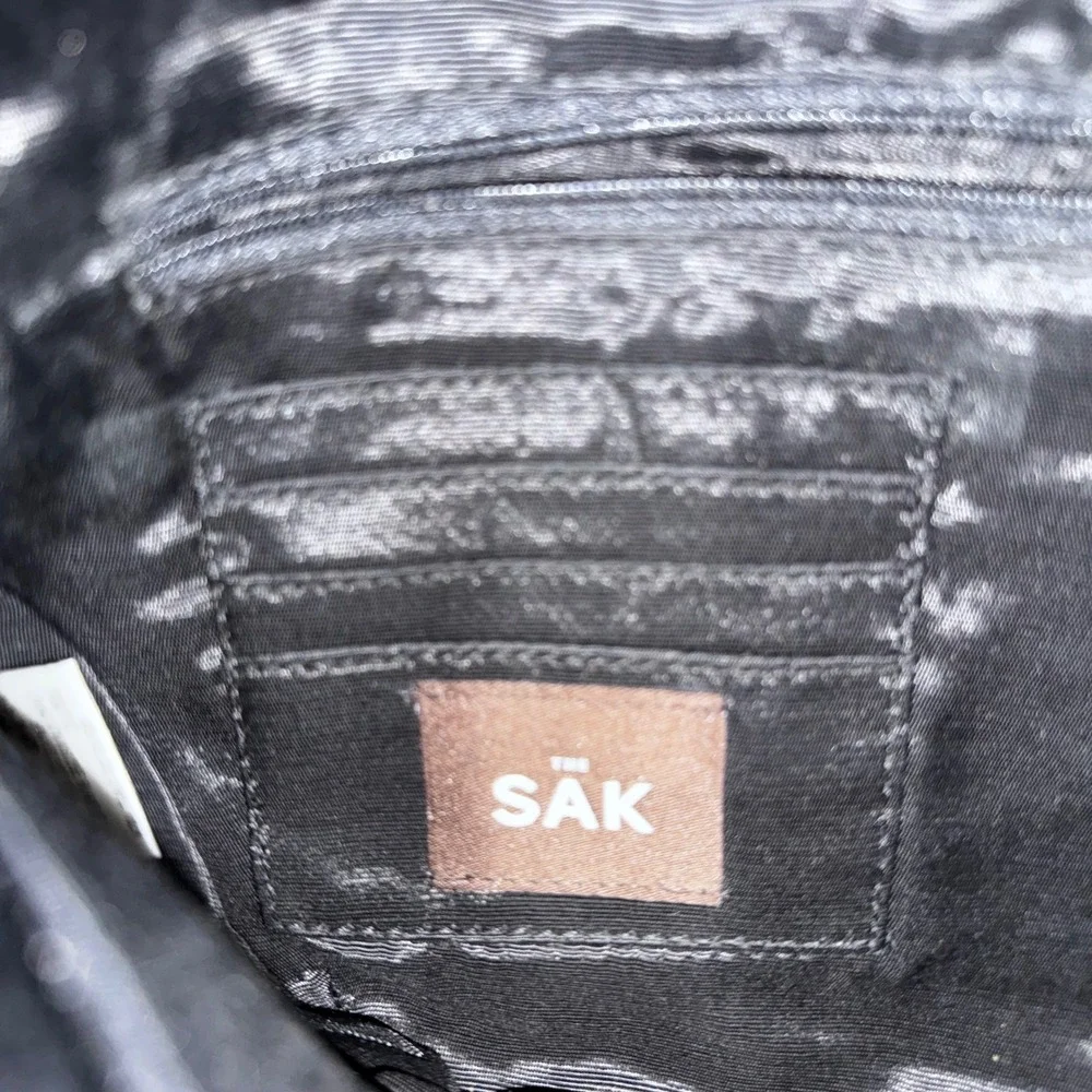 The Sak Woven Hobo Shoulder Bag Black Textured Leather Strap Accent EUC